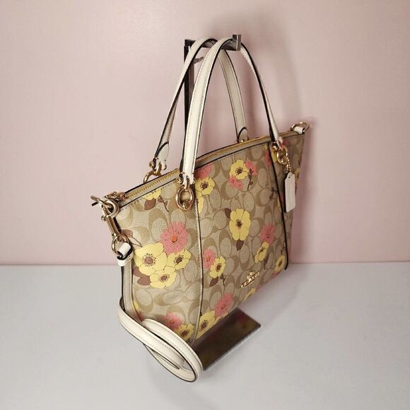 NWT Coach CH546 Kacey Satchel In Signature Canvas With Floral Cluster Print - Picture 4 of 7